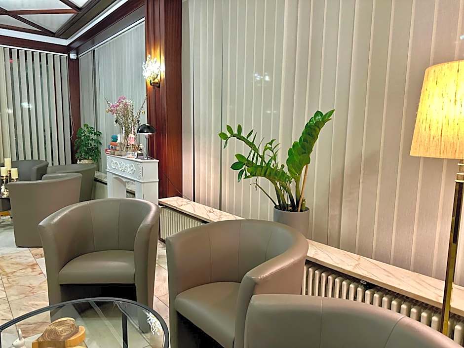Eisberg Hotel City