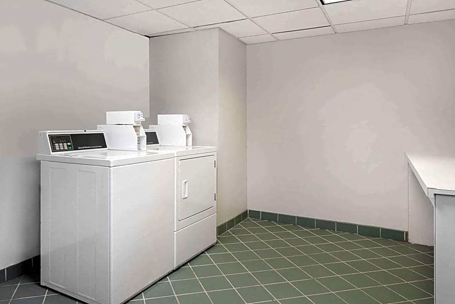 La Quinta Inn & Suites by Wyndham Lakeland West