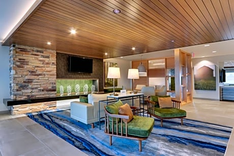 Fairfield Inn & Suites Warsaw