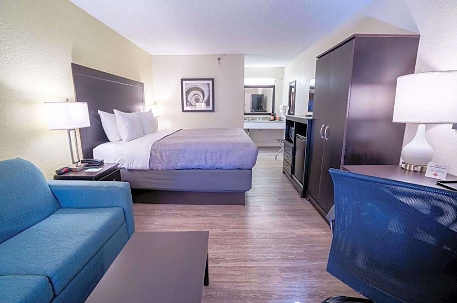 Quality Inn Palm Beach International Airport