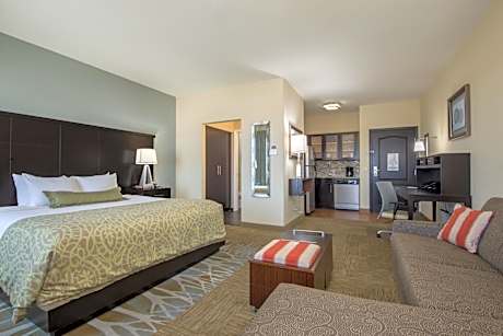 Studio King Suite - Communications Accessible