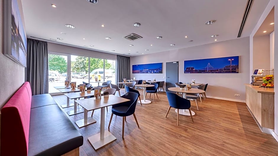 Holiday Inn Express Cologne Mülheim By IHG