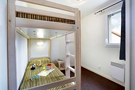 Studio (4 Adults)