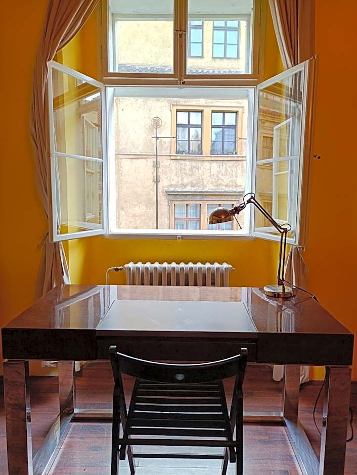 Charles Bridge Hostel & Apartments