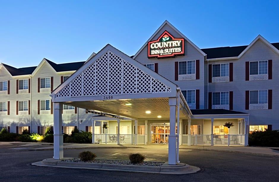 Country Inn & Suites by Radisson, Watertown, SD