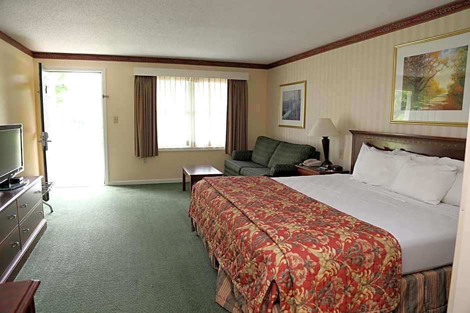 Fairbanks Inn