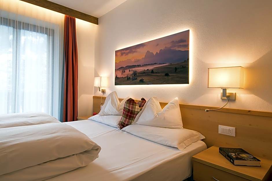 La Tambra - Residence - Central with Restaurant