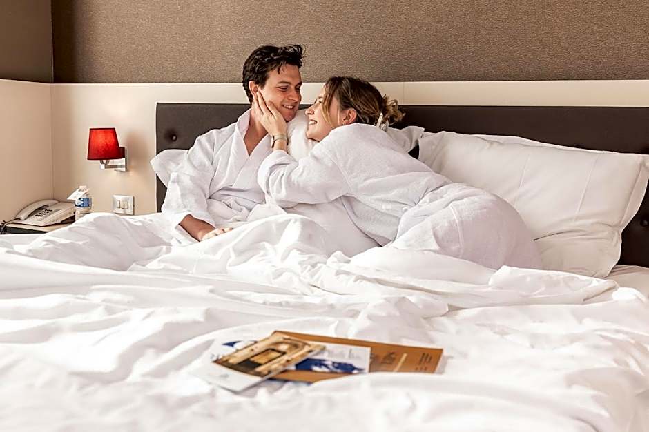 Foto 1 di 7 di Superior 1 Double Bed or 2 Beds