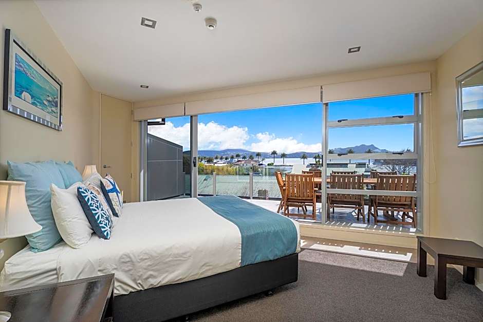 Esplanade Apartments