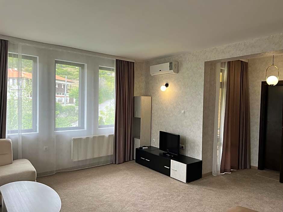 Chiflika Family Hotel