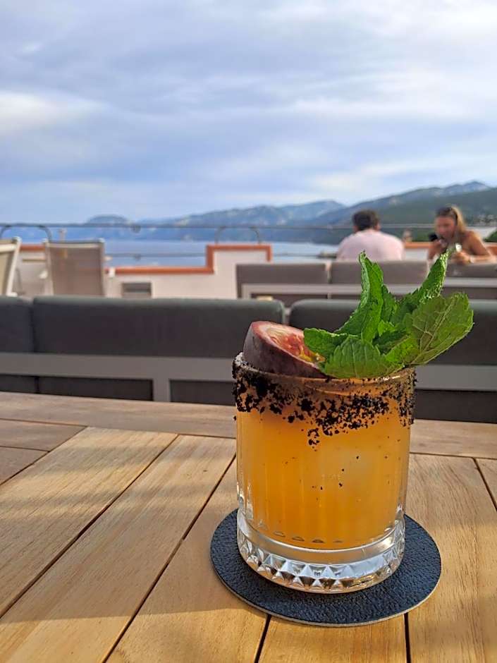 BUE MARINO Hotel & Rooftop Bar