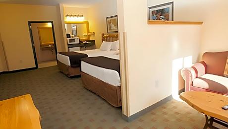 Lone Wolf Fireplace Suite