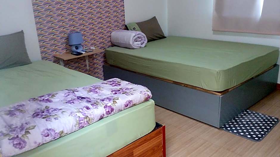 Photo 1 of 3 of Standard 1 Twin Bed