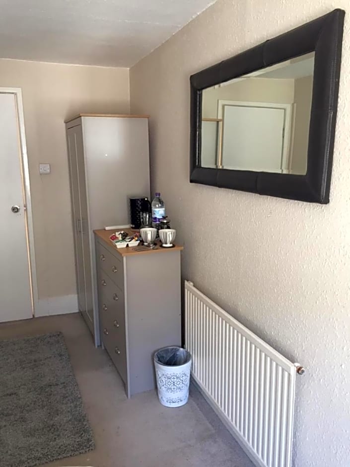 The Old Brasserie & Rooms @ no.8