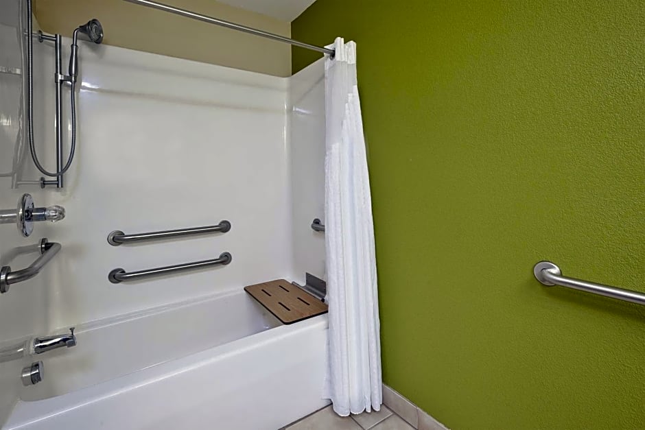 Holiday Inn Express Hotel & Suites Circleville, an IHG Hotel