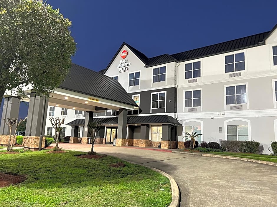 Best Western PLUS Hobby Airport Inn and Suites