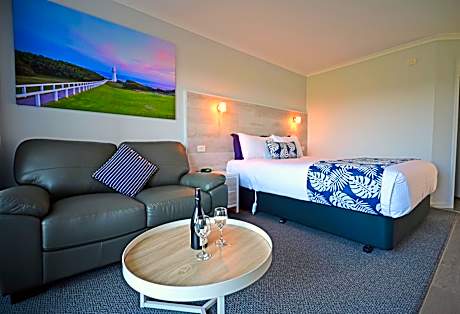Garden View room with Spa Bath & Patio