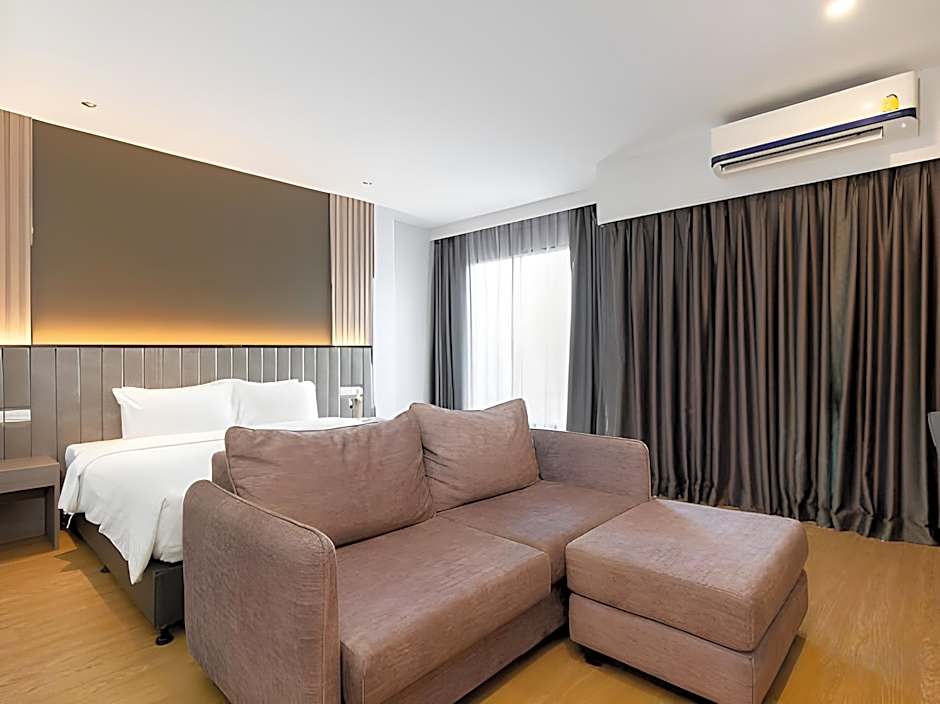 Crystal Srivaree Suvarnabhumi Hotel