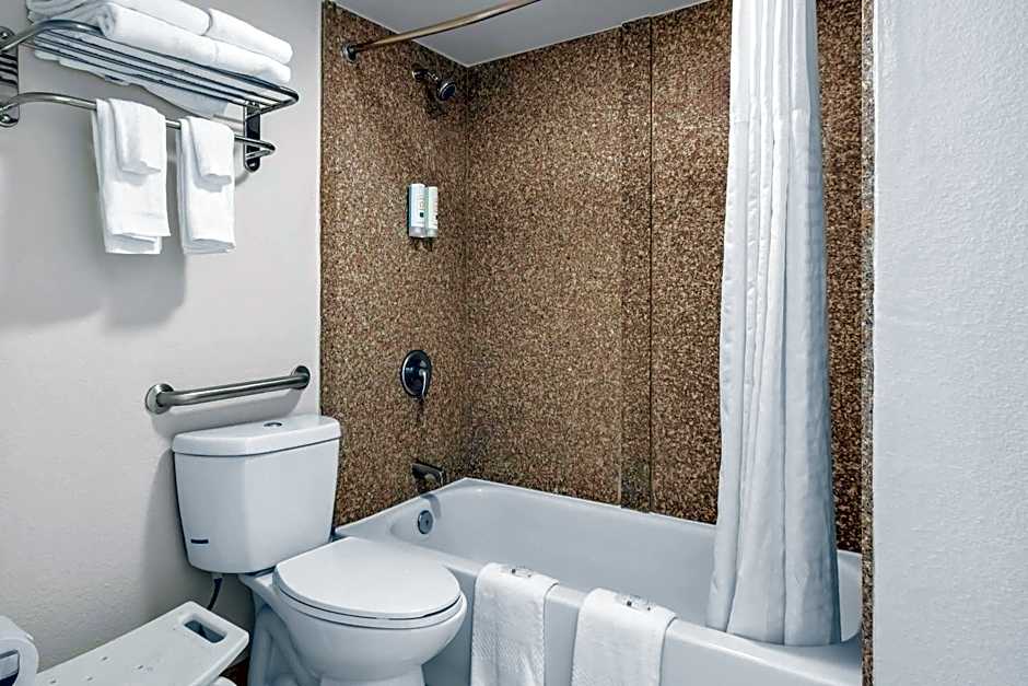 Quality Inn Harvey - New Orleans