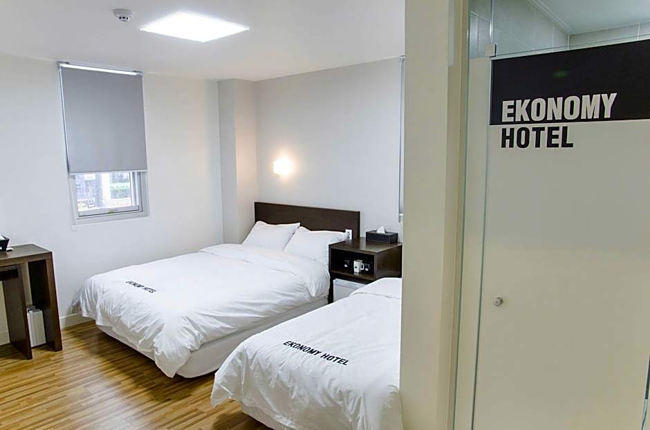 Ekonomy Haeundae Hostel & Guesthouse