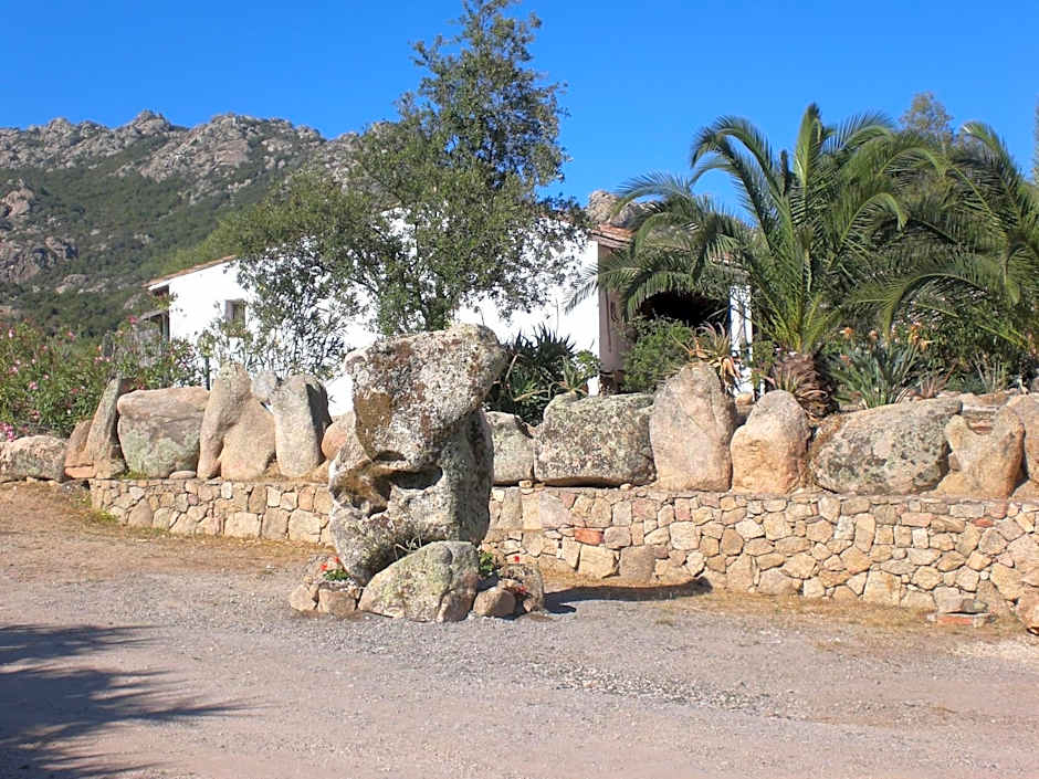 Hotel Turismo Rurale Montitundu