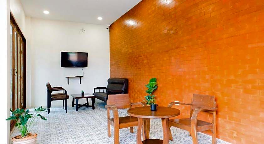The Cozy Hotel