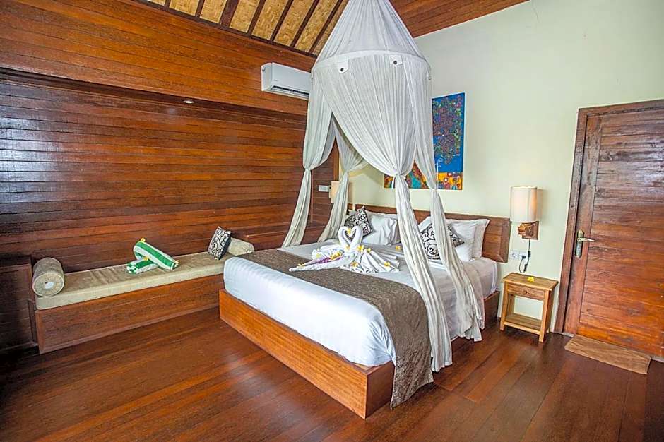 D'Muncuk Huts Lembongan