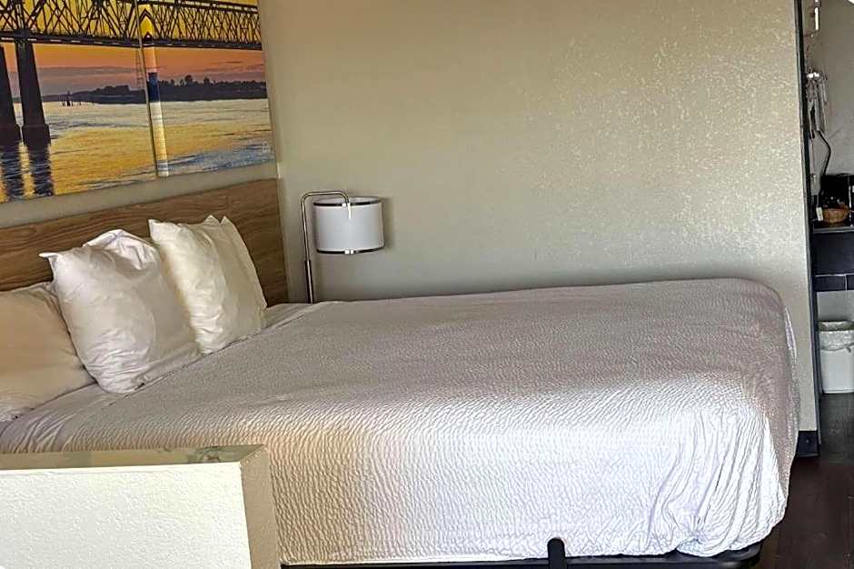 Days Inn & Suites by Wyndham Byram