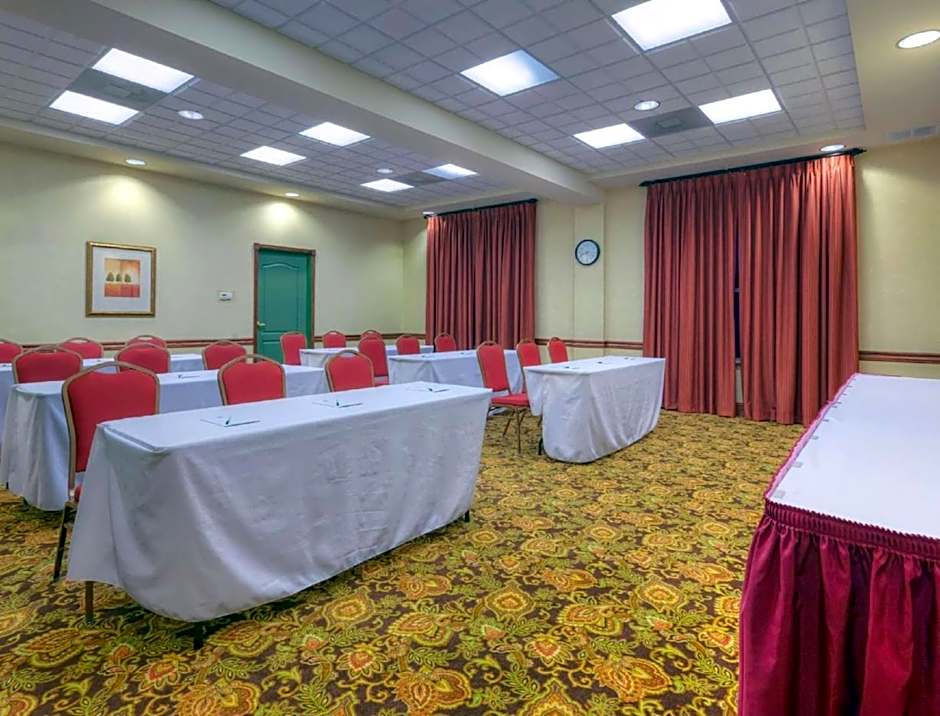 Country Inn & Suites by Radisson, Fredericksburg, VA