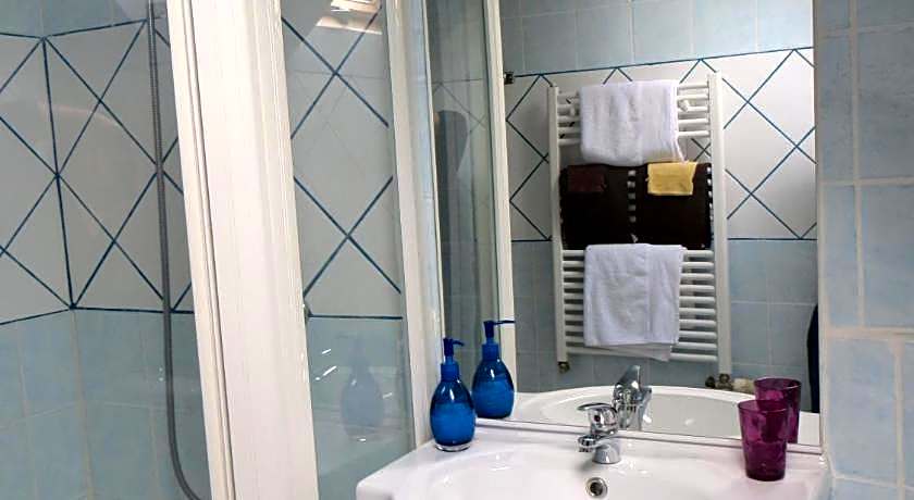 La Ferme de l'isle et sa Roulotte