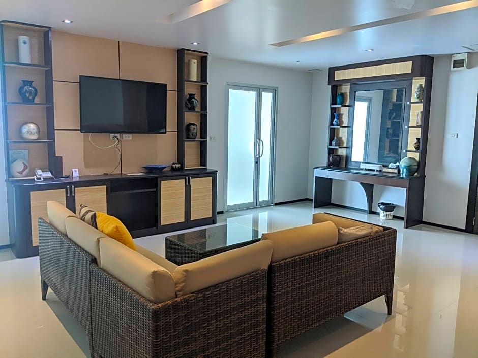 Photo 1 of 7 of Penthouse