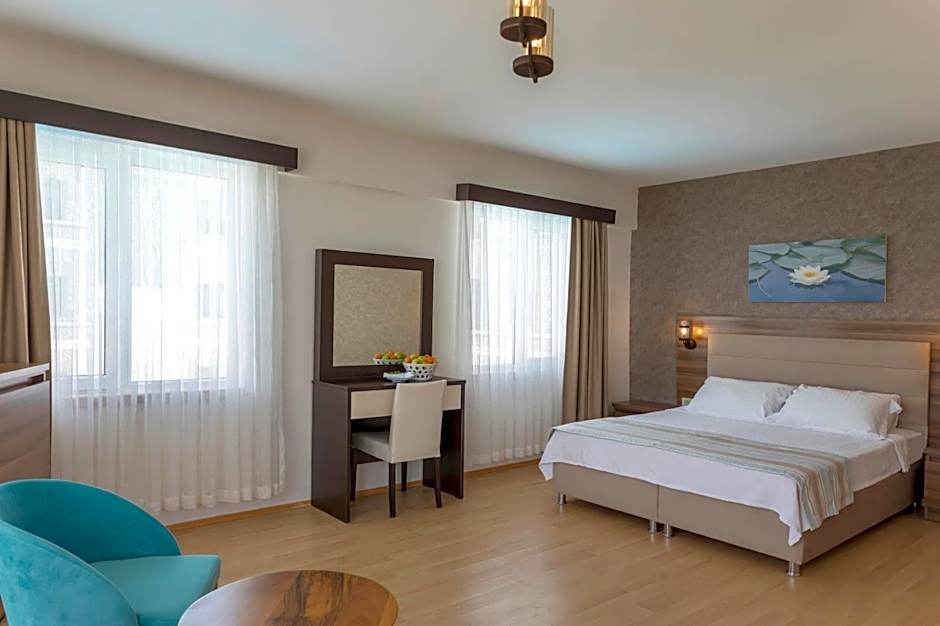 Troas Beach Hotel
