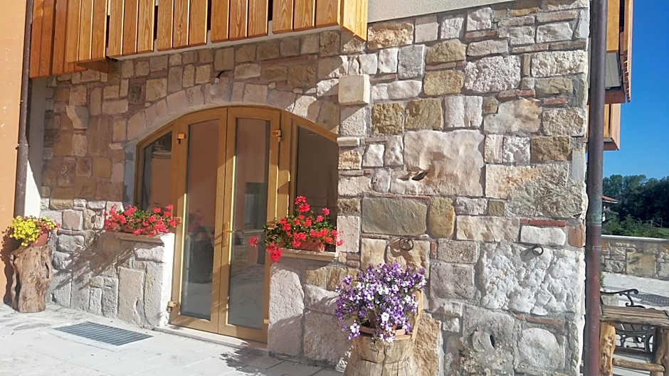 Hotel Altopiano Delle Rocche