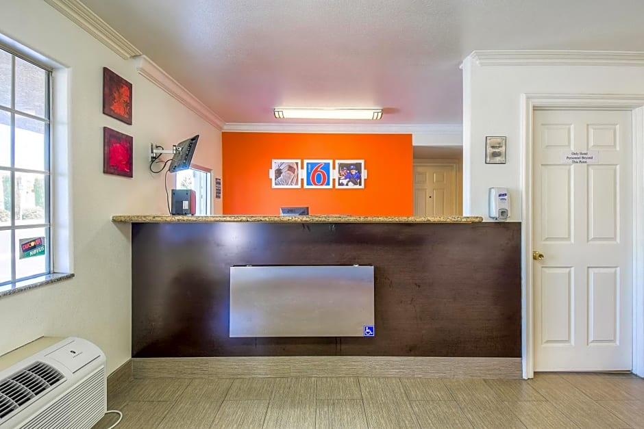 Motel 6-Menifee, CA