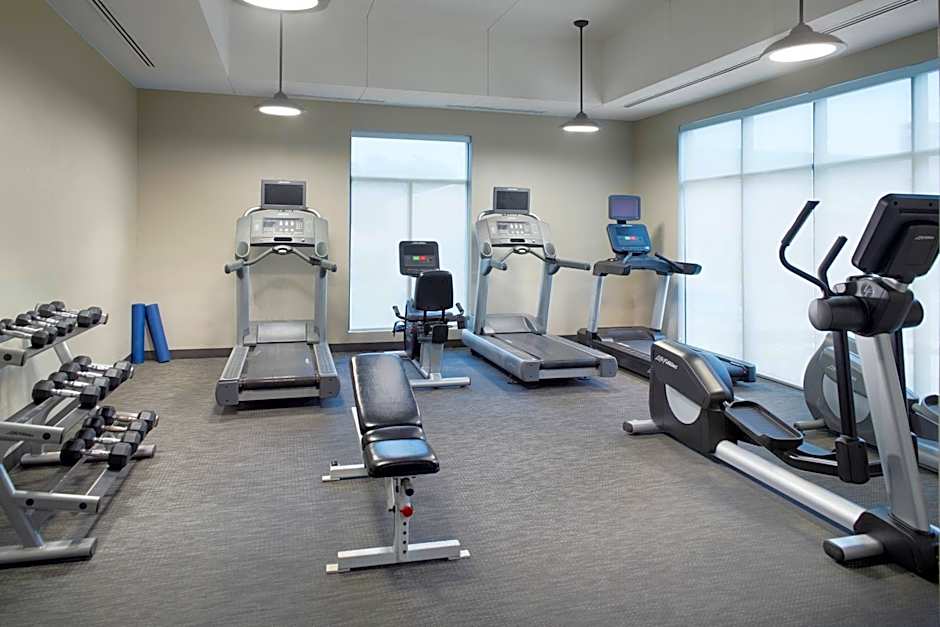 Courtyard by Marriott Fayetteville