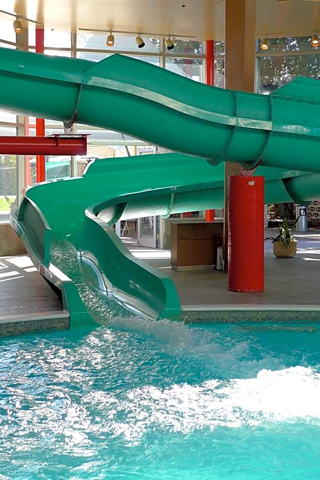 Armon Plaza Montreal Airpt, Trademark Collection by Wyndham