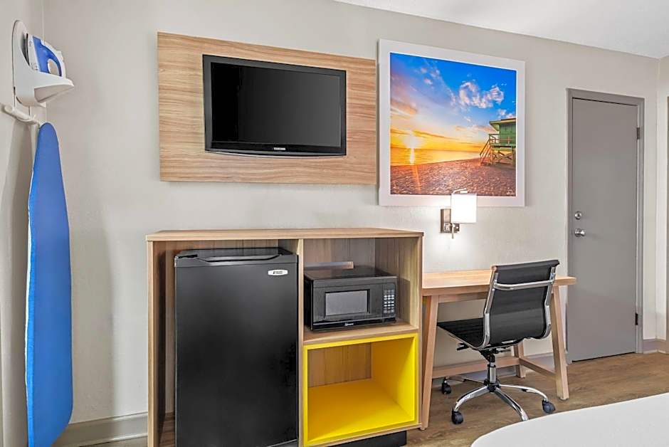 Days Inn by Wyndham Jacksonville NC