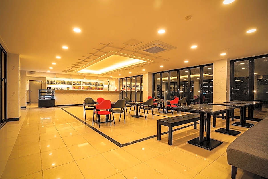 Cocoon Hotel
