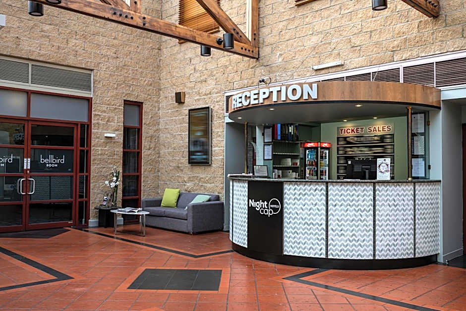 Nightcap at York on Lilydale