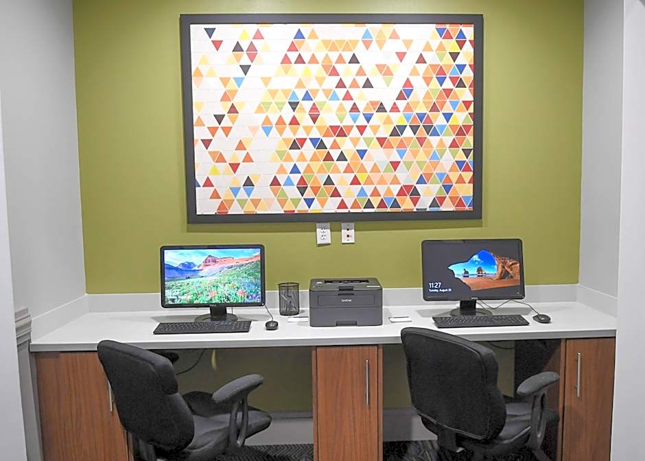 Holiday Inn Express Hotel & Suites Valdosta Southeast By IHG