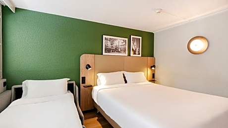 Standard Room - 1 Queen Bed 1 Sofa Bed