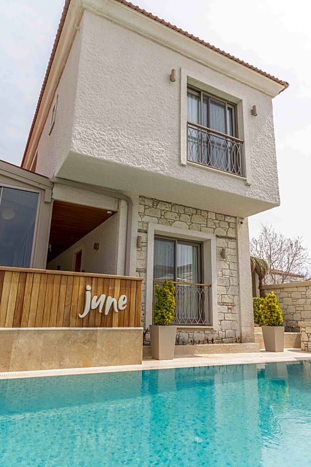 June Alaçatı Adult Only