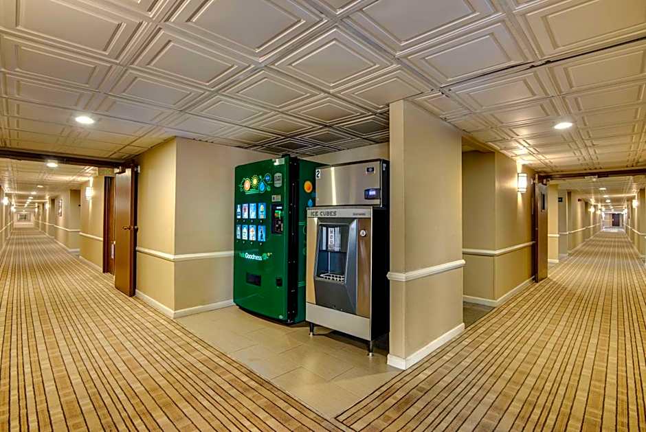 SureStay Plus Hotel by Best Western Reno Airport