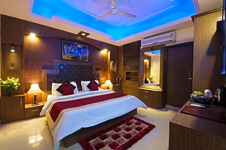 Business Double Room with Airport Drop