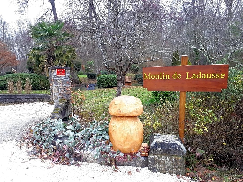 Moulin De Ladausse