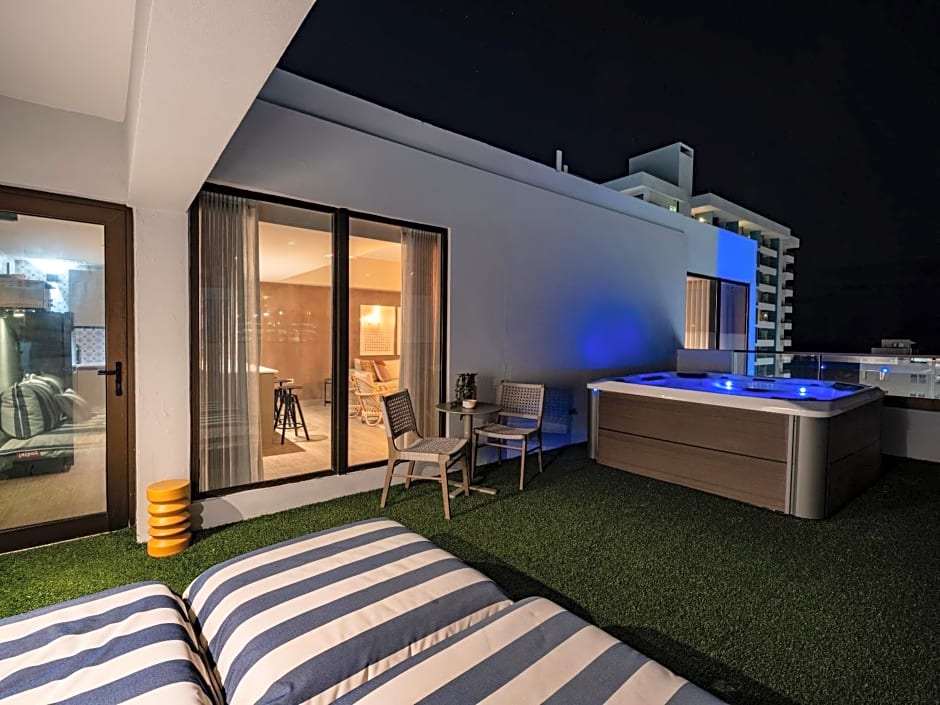HiBird- Apartment and Suites Hotel