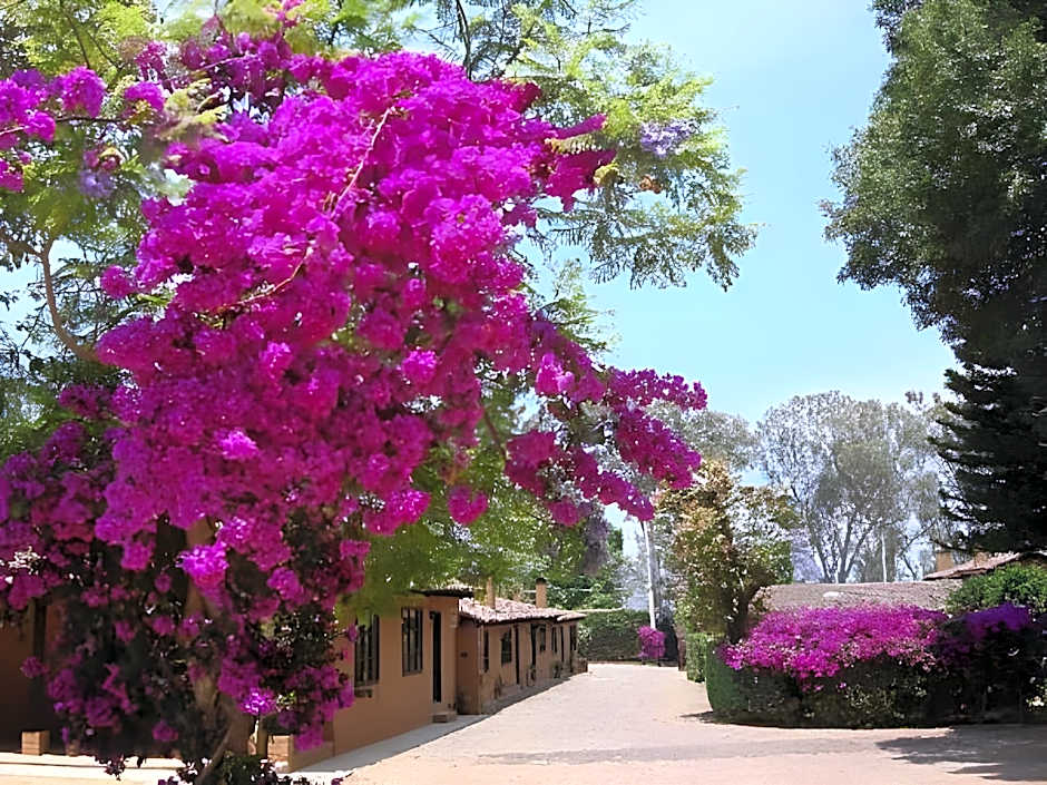 Villa Patzcuaro Garden Hotel