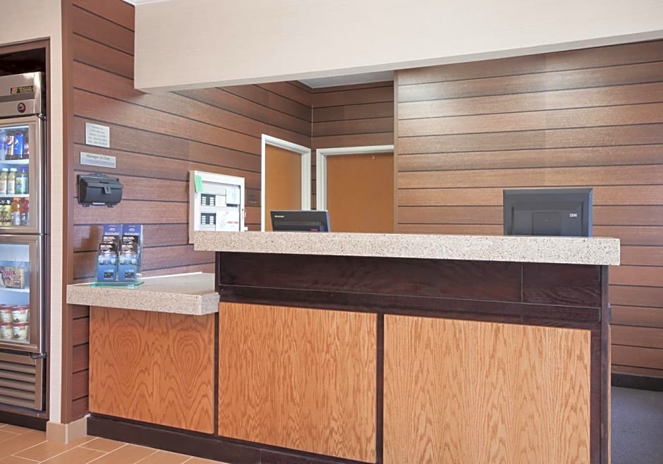 AmericInn by Wyndham Moline Airport Quad Cities