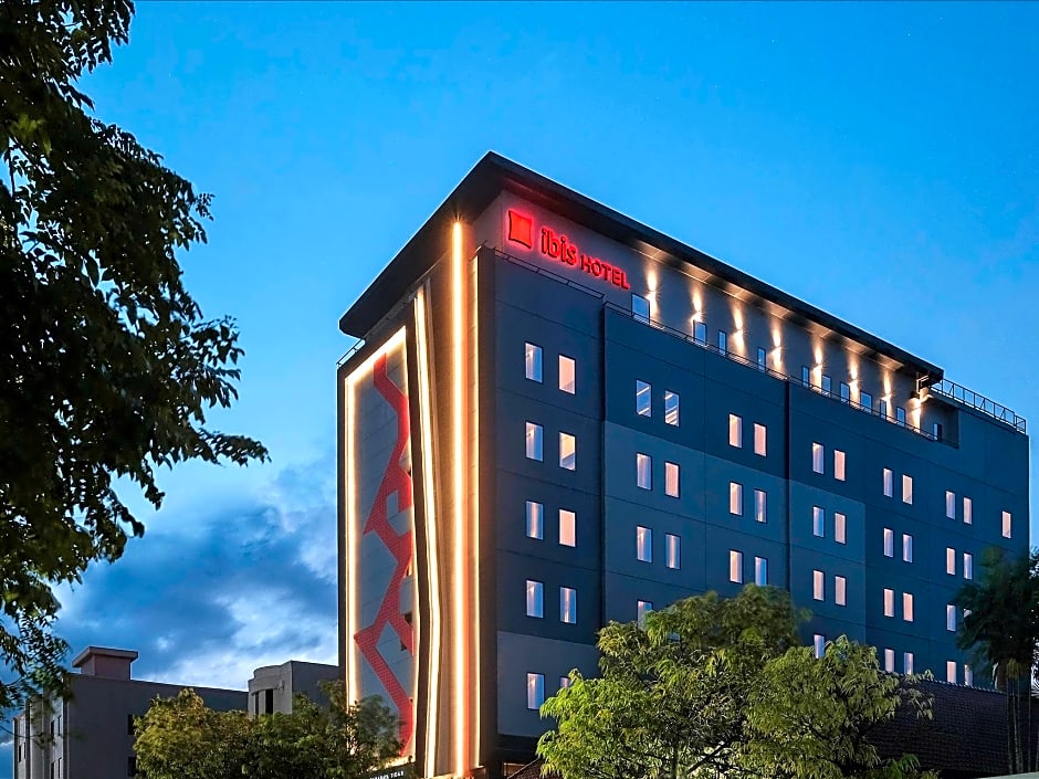 ibis Surabaya Tidar