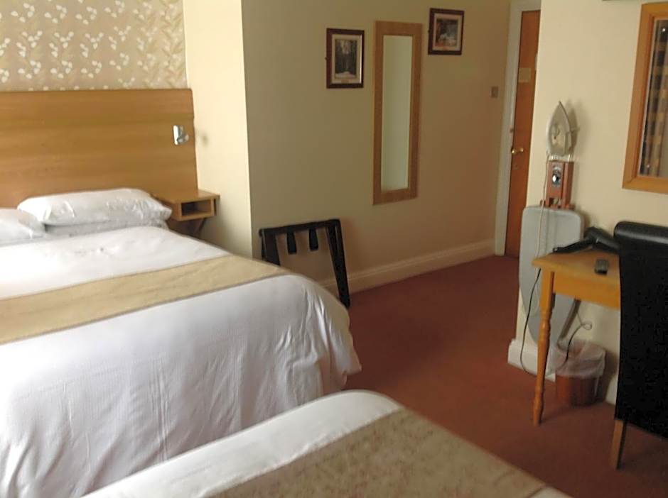 Templemore Arms Hotel